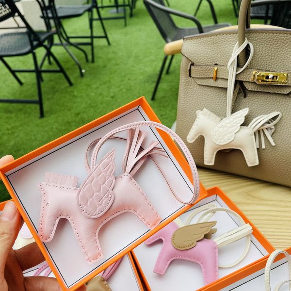 Keychains de créateurs Fashion Fashion Horse Animal Key Ring Pu Leather Cartoon Decorative Purse Kechechain Couche de voitures mignons