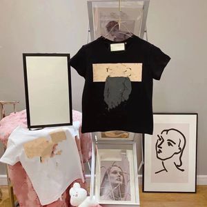 Designer Kinderkleding Babymeisjes Kleding T Shirts Boy Girl Suit Summer Cartoon Bear T -shirt Top geruite rokken kinderen Outfits