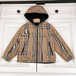 Designer Kids Hooded Veste de haute qualité Two-Sison Spare Clothes Baby Clothes Taille 90-160 cm Khaki CHECK DESIGNE