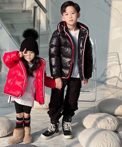 Designer Kids Puffer Down-jassen met capuchon Mode Winter Winddicht Zwart rode streep meisjes jongens bladerdeeg hoodie jassen uitloper kinderjasje babykleding