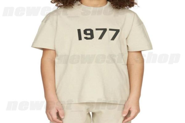 Diseñador niños de gran tamaño sueltos EE. UU. Camiseta camiseta camisetas tops 1977 letra impresa streetwear verano niños niños niñas ropa corta s4211657