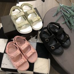 Diseñador para niños sandalias bebés niños niña de cuero de cuero casual zapatos para niños zapatos sandalias romanas tacón plano diamante hebilla a cuadros tweed gancho bucle sandale sandale