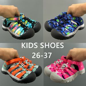 Designer Kinderschoenen Baby Childrens Peuter Boy Girl Fashion Outdoor Sportschoen Multi-kleuren zwart roze paars Purple Bruine Infant Peuter Chunky Trainers Casual schoenen 26-37