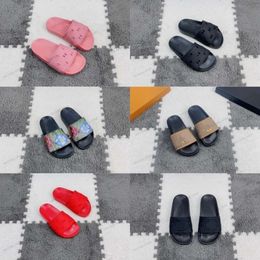 Designer Kids Slipper Cut Sandalen jongens Girls G Letter Rubber Hollow Out Slide Sandaal Bloemen Zomerschoenen Strand Flat Pool Glaasjes Kinderen slippers Sliders