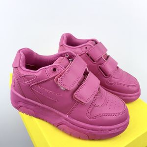 Diseñador para niños Zapatillas de deporte para niños pequeños Zapatos casuales Blanco Negro Jóvenes Niños Niñas Rosa Azúcar Color de fruta Azul Rojo Entrenadores Pisos Velcro Plataforma Tamaños de zapato 26-37