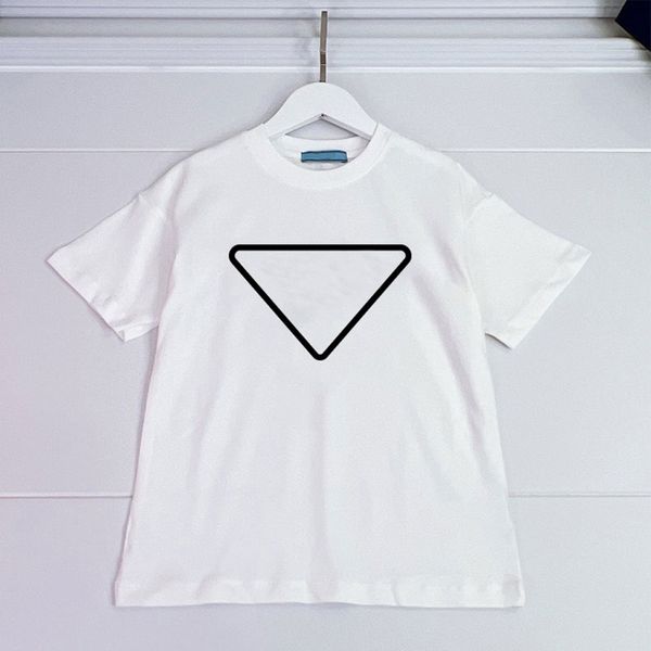 Designer Kids Summer T-shirts filles garçons nouveaux chemises chaudes triangle de marque de printemps marque courte à manches