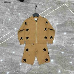 Designer Kids Tracksuit Baby Clothes Child Knitted Suit 2pcs Pentagram Imprimé à la fermeture éclair et à manches longues et shorts tricotés juin24