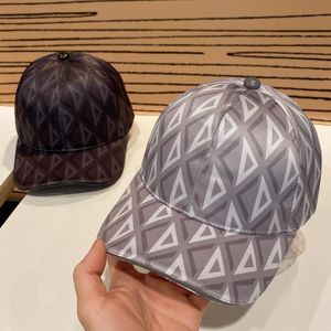 Designer Knit Baseball Cap for Women and MEN NEW Casual Ladies Mens Sports Letter Imprimé Sun Caps New Sun Hat Personality Simple Hat H2047