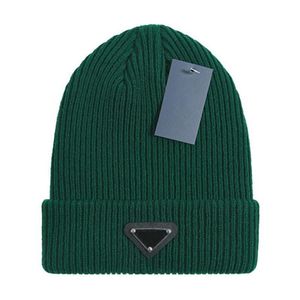 Chapeaux tricotés de haute qualité de luxe d'hiver en laine bonnet chaud pour hommes et femmes mode chapeau ajusté en plein air chapeau de crâne décontracté P-10