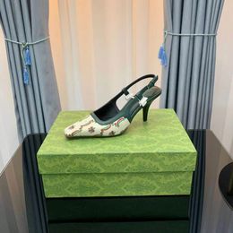 Designer Lace Dress Chaussures Glitter Strass Femmes Pompes Cristal Bowknot Satin Sandales 2022 Été Transparent Chaussures Talons Hauts 8.5cm Party Prom 08
