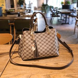 HBP Designer Dames Sacs d'épaule 2023 Nouveau Luxury Crossbody Leather Vintage Fashion Ladies Shopping Print Plaid Grand sac fourre-tout 220724