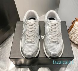 Designer Dames Chaussures De Sport Printemps Et Automne Nouvelle Semelle Épaisse Casual À Lacets Tête Ronde Chaussures De Course Colorées Confortables Mode Chaussures Pour Femmes