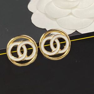 Designer Ladies Stud -oorbellen 18K Gold vergulde trim Email Eorring Designer merk twee letters geometrische klassiek trouwfeest high -end sieraden met doos bruids