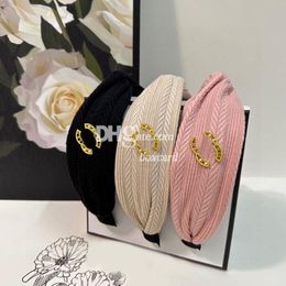 Designer Lady Charm Bandbands Bandons à coiffure vintage Gold Letter Bands Hairs Bands Head Bijoux Bijoux d'anniversaire Cadeau