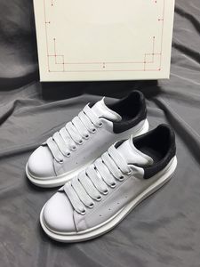 Diseñador dama Zapatos casuales planos Zapatillas de deporte con cordones de cuero Letras zapatos de mujer de lujo 100% plataforma de moda zapatos para hombre Tamaño grande