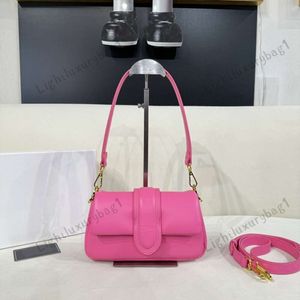 Diseñador Le Bisou Ceinture Barbie Bag Pink Axilar Fashion Le Chiquito Belte Buckle Homeo Bolso Mujer Bag Luxury Classic Bag 240226