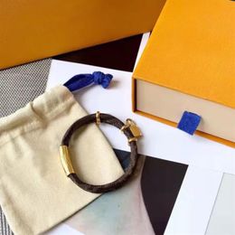 Bracelet en cuir de concepteur pour hommes femmes marque bijoux de luxe bracelets en or pendentif serrure femme haut de gamme élégant cadeau de mode280J