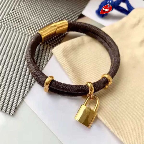 Pulsera de cuero de diseñador para mujer para hombre Marca Brazalete de lujo Joyería Pulseras con cierre de oro Hombres Colgante Tigre Mujer 17 cm 19 cm 21 cm 23022404R UFVO