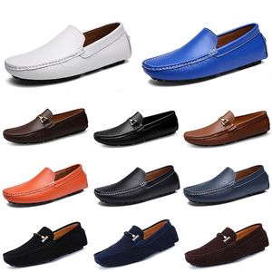 Designer Cuir Doudou Hommes Casual Chaussures de conduite Respirant Semelle souple Light Tan Noir Marine Blanc Bleu Argent Jaune Gris Chaussures plates pour hommes Chaussures paresseuses A115