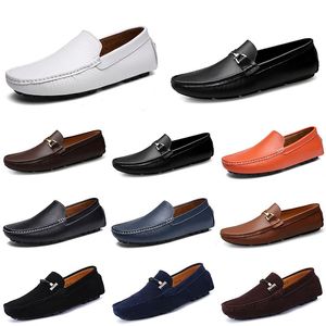 Designer Cuir Doudou Hommes Casual Chaussures de conduite Respirant Semelle souple Light Tan Noir Marine Blanc Bleu Argent Jaune Gris Chaussures plates pour hommes Chaussures paresseuses A116