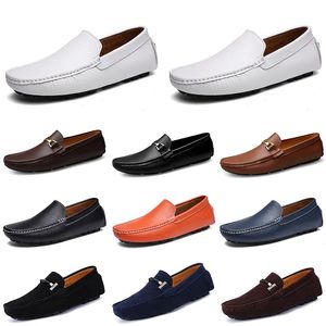 Designer Cuir Doudou Hommes Casual Chaussures de conduite Respirant Semelle souple Light Tan Noir Marine Blanc Bleu Argent Jaune Gris Chaussures plates pour hommes Chaussures paresseuses A108