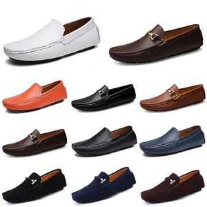 Designer Cuir Doudou Hommes Casual Chaussures de conduite Respirant Semelle souple Light Tan Noir Marine Blanc Bleu Argent Jaune Gris Chaussures plates pour hommes Chaussures paresseuses A097