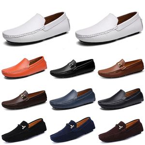 Designer Cuir Doudou Hommes Casual Chaussures de conduite Respirant Semelle souple Light Tan Noir Marine Blanc Bleu Argent Jaune Gris Chaussures plates pour hommes Chaussures paresseuses A117