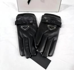 Guantes de cuero de diseñador con cinco dedos para mujer, guantes cortos de lana gruesos, guantes protectores simples lisos de moda Vintage UG002