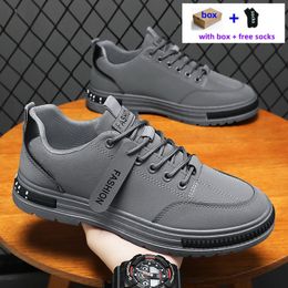 Designer en cuir en cuir haut vendeur Hot Supply Plateforme décontractée surdimensionné les baskets masculines noir pour hommes randonnées pour hommes