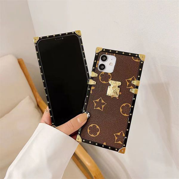 Funda de cuero de diseñador para iPhone 14 11 12 13 Pro Max 12 13 Mini 7 8 Plus X XS XR XSMAX Fundas de PU con estampado floral a la moda