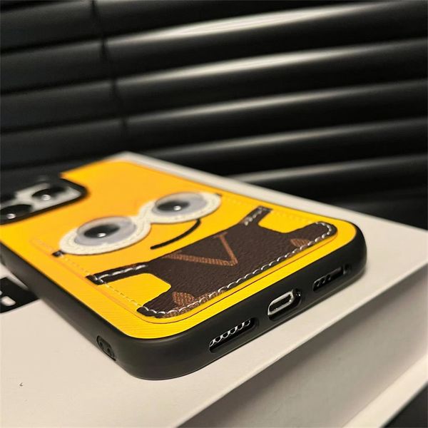 Étuis de téléphone en cuir de créateur pour IPhone 13 14 Pro Max dessin animé jaune couverture d'impression luxe Mobile Shell sacoche L couverture de cas de protection