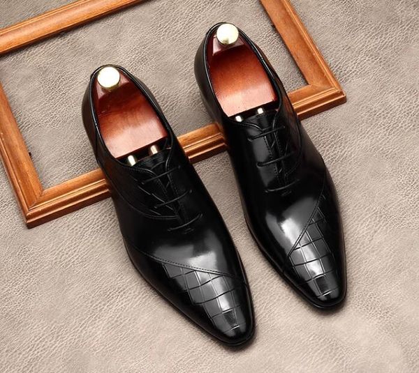 Chaussures en cuir de créateur Mode Hommes Costume d'affaires Fête Robe de mariée Chaussures Modèle de pierre Mocassins décontractés Appartements en cuir véritable À lacets Chaussures de bureau formelles en cuir