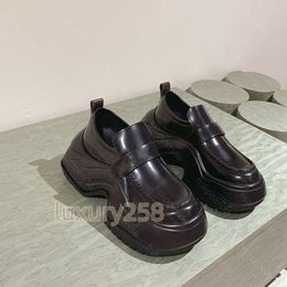 Designer Chaussures lefu Sports Chaussures de loisirs Men Femmes Baby Baby Chaussures formelles Cuir Surface à la mode
