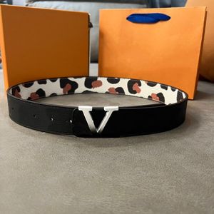Coultres de léopard de créateurs pour femmes hommes véritables ceinture en cuir en cuir noir boucle de boucille de ciwle Cintura ceintures