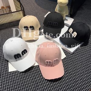 Designer Letter Baseball Cap Luxe golfpet voor mannen Dames Spring Summer Simple Leisure Hat Vacation Travel Sunscreen Hat