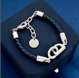 Bracelet de lettre de créateur Bague pour femmes hommes Nouvel Luxury Man Silver Copper Charm Bracelets Bracelets Bonnes Bijoux Femme Femme Femme Femme