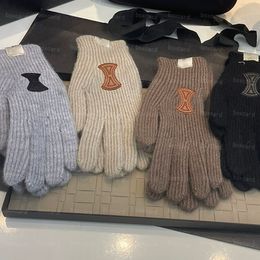 Gants tricotés avec lettres de styliste, gants chauds d'hiver chics, gants à cinq doigts, mitaines avec boîte