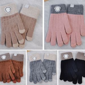Gants tricotés avec lettres de styliste, en laine d'hiver, chauds, de sport, de haute qualité, pour hommes et femmes, cadeau d'extérieur