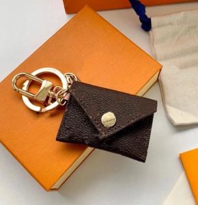 Designer lettre portefeuille porte-clés porte-clés mode sac à main pendentif voiture chaîne charme fleur marron mini sac bibelot cadeaux accessoires sans boîte Taille: