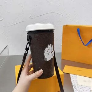 Designer Letter Women Coin Portemuleert Autumn Winter Explosive Coffee Cup Bag -merk Graffiti Letters Cilinder Totes Luxe vrouwelijke pils capa 301Z