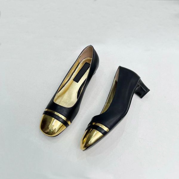 Mocassins de styliste Dernière mode luxe petites chaussures en cuir décontractées brillantes de haute qualité boucle en métal de luxe pour femmes noir