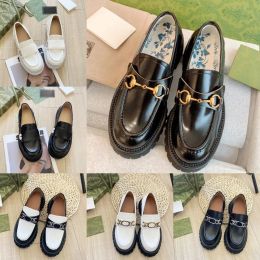 Mocassins de créateurs Monolith en cuir brossé pour femmes, mocassins de marque avec boucle en métal, chaussures à talons épais, robe de mariée en cuir de veau, plusieurs styles, chaussures simples