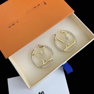 Ontwerper Liefde Cirkel Hanger Ketting Mode Brief Kettingen voor Mannen en Vrouwen Valentijnsdag Cadeau Vergulde Sieraden