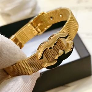 Designer Love Gold Bangle Printemps 2023 Love Bracelet Fashion Jewelry Party Cuff Bracelet Conçu pour les femmes Bijoux en acier inoxydable en gros avec boîte