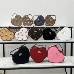 Designer Love Heart Sac Cross Body Girls Sac à main Femmes Designers Luxe Mini Totes Bandoulière Sacs à bandoulière Cherry Chains Lover Sacs à main