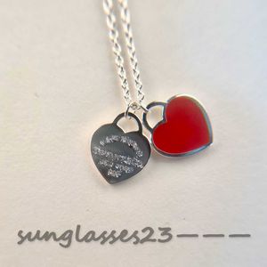 Collier pendentif Designer Love, collier en émail double coeur, bleu et rouge en option, collier double coeur classique