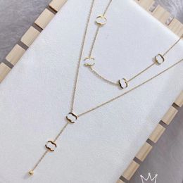 Diseñador Amor Collares pendientes Boutique Charm Gargantilla Collar Accesorios de joyería de moda de Navidad nuevo Collar de plata 925 chapado en oro de 18 quilates