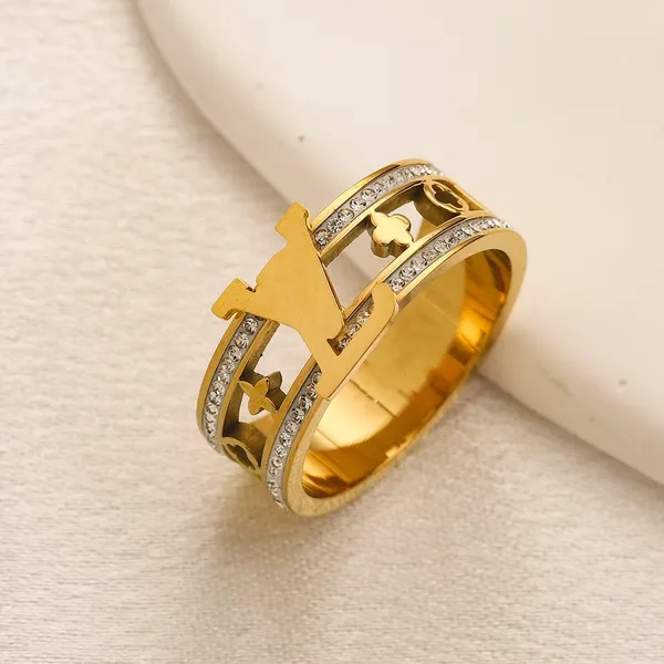 Bague d'amour de créateur Émail extravagant noir blanc or argent lettre en acier inoxydable anneaux femmes hommes bijoux de mariage spécial marque de luxe en gros