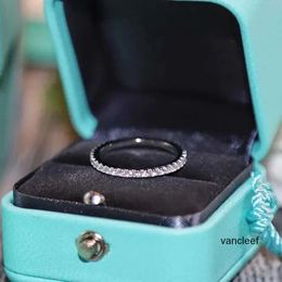Дизайнерское кольцо Love Ring Роскошные украшения для женщин Simple Sense Стерлинговое серебро Дамы Классический бриллиант с шестью когтями Подарок на день рождения Женский мужской Подарок на годовщину