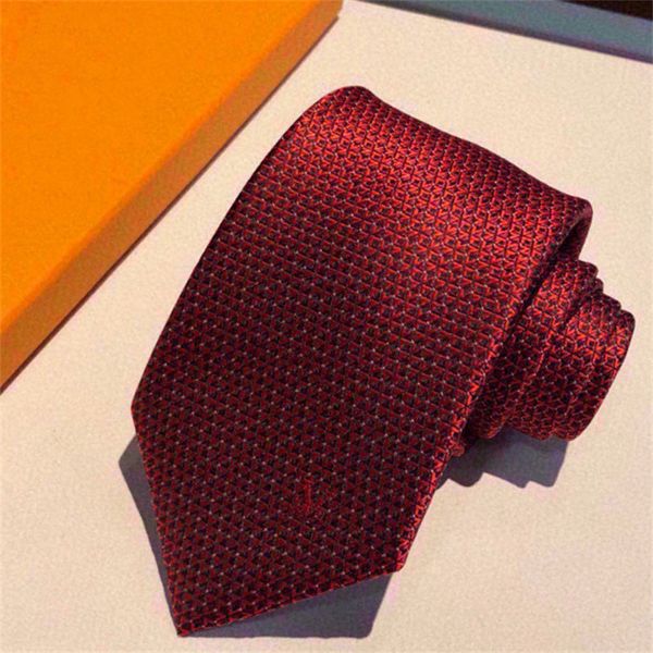 Diseñador Luis para hombre Tada de seda Moda de negocios High End Tip Tie Hand Borded Plaid Ties Damas Accesorios comerciales de alta calidad